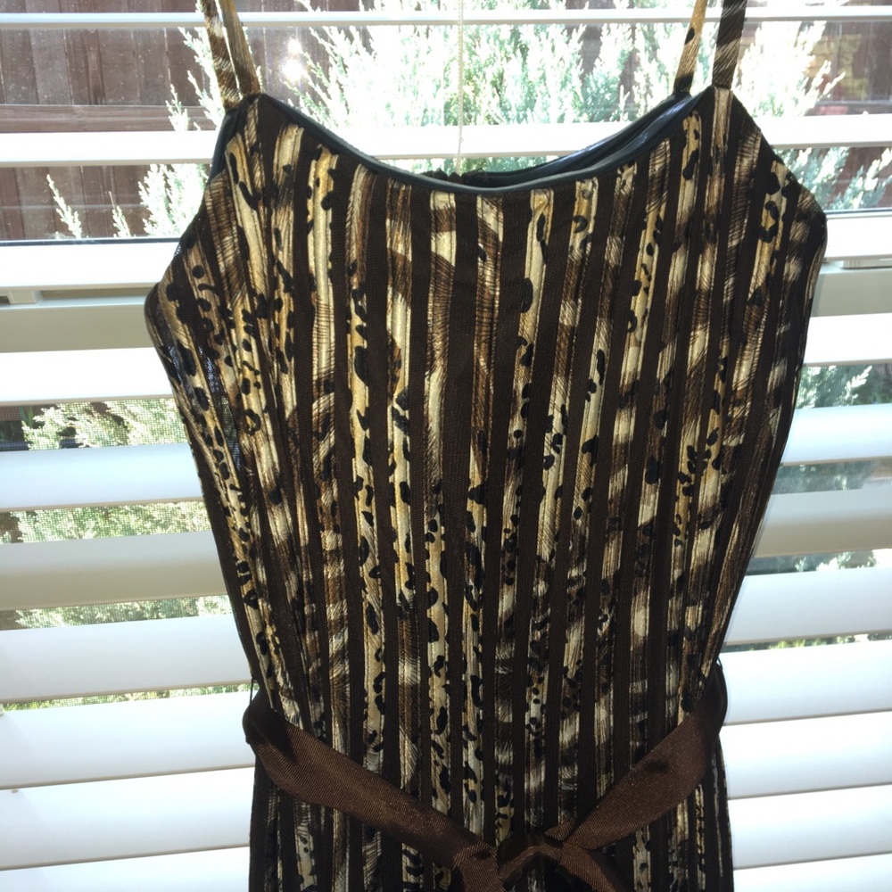 Cute midi leopard and black striped dress
